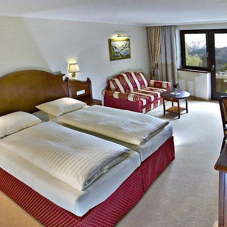 Hotel Berner Zell am See Oda fotoğraf